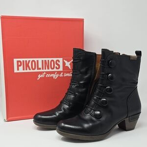 Pikolinos Black Women's Boots